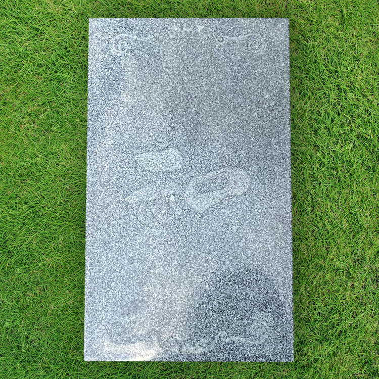 コンパクト墓石